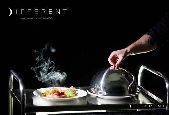 DIFFERENT restauracja w ciemnoSci